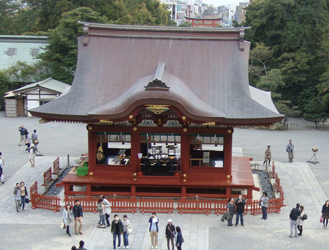 舞殿での結婚式の画像